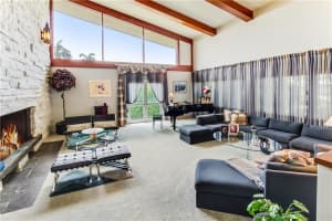 10 Tahoe Ln, Sea Ranch Lakes, FL 33308, Sold 04/26/21