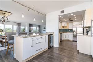 2500 E Las Olas Blvd, Fort Lauderdale, FL 33301, Sold 02/25/21