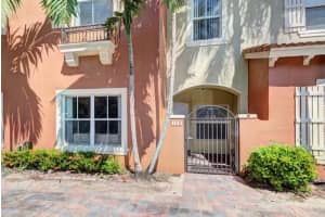 153 Lake Monterey Cir, Boynton Beach, FL 33426, Sold 11/23/20