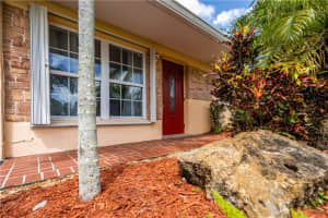 5815 S Farragut Dr, Hollywood, FL 33021, Sold 10/29/20
