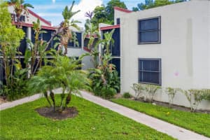 213 Lake Pointe Dr, Oakland Park, FL 33309, Sold 12/29/20