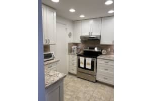 305 N Pompano Beach Blvd, Pompano Beach, FL 33062, Sold 11/17/20