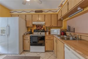 3016 S Oakland Forest Dr, Oakland Park, FL 33309, Sold 11/09/20