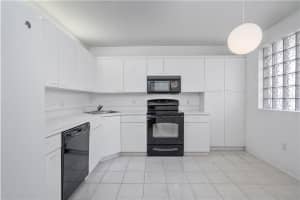 4101 Coral Tree Cir, Coconut Creek, FL 33073, Sold 11/25/20