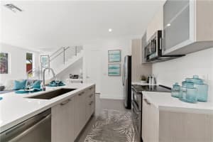 1045 NE 18th Ave, Fort Lauderdale, FL 33304, Sold 02/15/21