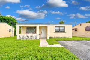 734 SW 3rd Pl, Dania Beach, FL 33004, Sold 05/21/21