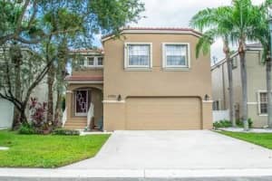 11751 SW 1st St, Coral Springs, FL 33071, Sold 11/05/20