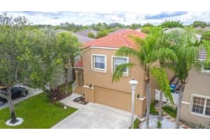 11751 SW 1st St, Coral Springs, FL 33071, Sold 11/05/20