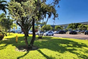 5180 E Sabal Palm Blvd, Tamarac, FL 33319, Sold 12/15/20