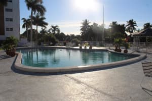 3040 NE 16th Ave a102, Oakland Park, FL 33334, Sold 11/24/20