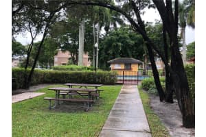 9000 NW 28th Dr, Coral Springs, FL 33065, Sold 12/18/20