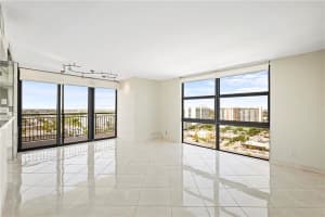 3031 N Ocean Blvd, Fort Lauderdale, FL 33308, Sold 03/30/21