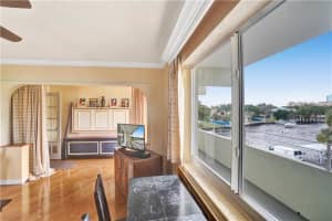 1000 SE 4th St, Fort Lauderdale, FL 33301, Sold 04/22/21