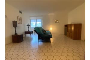 1401 NE Miami Gardens Dr, Miami, FL 33179, Sold 12/29/20