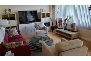 340 Sunset Dr, Fort Lauderdale, FL 33301, Sold 12/18/20