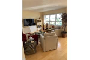 340 Sunset Dr, Fort Lauderdale, FL 33301, Sold 12/18/20