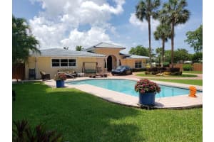 2101 NE 32nd Ave, Fort Lauderdale, FL 33305, Sold 04/01/21