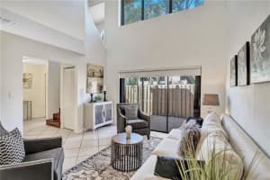 339 City View Dr, Fort Lauderdale, FL 33311, Sold 11/23/20