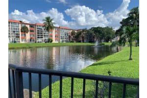 5935 Del Lago Cir, Sunrise, FL 33313, Sold 12/30/20