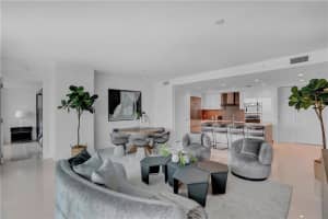 100 E Las Olas Blvd #2401, Fort Lauderdale, FL 33301, Sold 06/29/21
