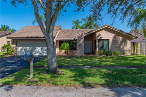 10271 NW 3rd Ct, Plantation, FL 33324, Sold 11/12/20
