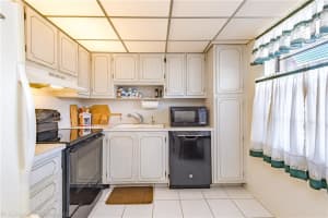 128 S Cypress Rd, Pompano Beach, FL 33060, Sold 12/15/20