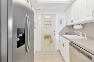 333 NE 21st Ave, Deerfield Beach, FL 33441, Sold 01/22/21