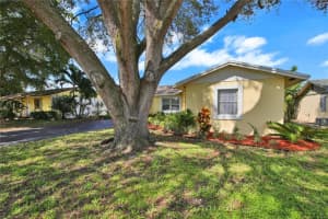 9871 Spanish Isles Dr, Boca Raton, FL 33496, Sold 12/09/20