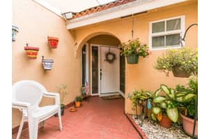 11433 Lakeview Dr # 6-C, Coral Springs, FL 33071, Sold 12/21/20