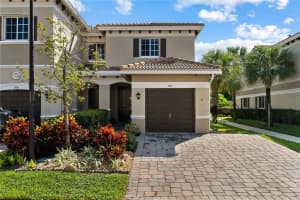 370 SE 1st Way, Deerfield Beach, FL 33441, Sold 02/08/21