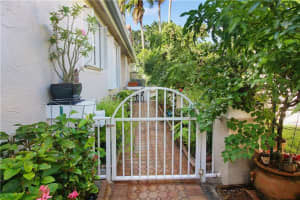 8051 S Aragon Blvd, Sunrise, FL 33322, Sold 12/07/20