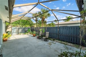 802 Timberlane Cir, Greenacres, FL 33463, Sold 11/05/20