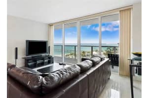 333 NE 21st Ave, Deerfield Beach, FL 33441, Sold 01/18/21
