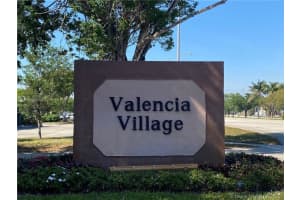 10 N Valencia Dr, Davie, FL 33324, Sold 02/05/21