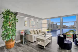 400 Leslie Dr, Hallandale Beach, FL 33009, Sold 02/23/21