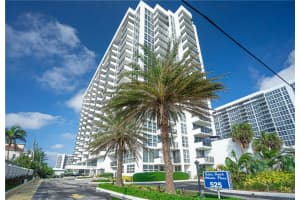 525 N Ocean Blvd, Pompano Beach, FL 33062, Sold 12/15/20
