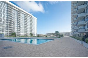 525 N Ocean Blvd, Pompano Beach, FL 33062, Sold 12/15/20