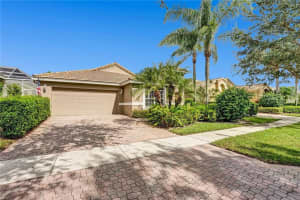 10034 Diamond Lake Dr, Boynton Beach, FL 33437, Sold 09/23/21