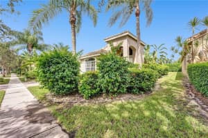 10034 Diamond Lake Dr, Boynton Beach, FL 33437, Sold 09/23/21