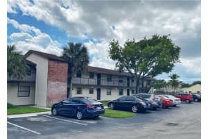 6001 Shaker Wood Cir, Tamarac, FL 33319, Sold 12/30/20