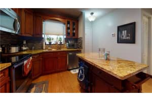 6001 Shaker Wood Cir, Tamarac, FL 33319, Sold 12/30/20