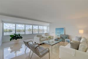 215 N Birch Rd #3a, Fort Lauderdale, FL 33304, Sold 01/13/21