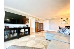 2841 N Ocean Blvd, Fort Lauderdale, FL 33308, Sold 03/10/21