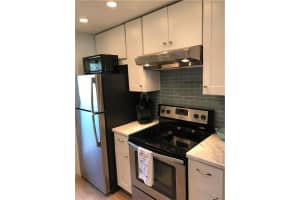 224 Hibiscus Ave, Lauderdale-By-The-Sea, FL 33308, Sold 02/12/21