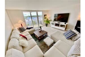 1 Las Olas Cir, Fort Lauderdale, FL 33316, Sold 01/08/21
