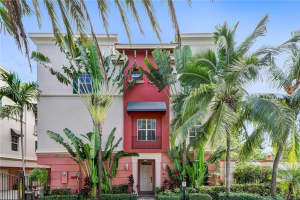 1033 NE 17th Way, Fort Lauderdale, FL 33304, Sold 02/01/21