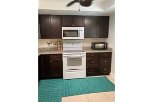 8801 NW 38th Dr, Coral Springs, FL 33065, Sold 01/11/21