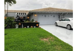 8404 NW 78th Ct, Tamarac, FL 33321, Sold 12/10/20