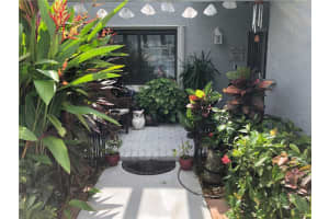 8404 NW 78th Ct, Tamarac, FL 33321, Sold 12/10/20