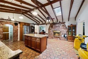 2505 SW 18th St, Fort Lauderdale, FL 33312, Sold 01/05/21